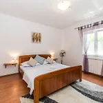 Ana With Private Pool And Large Garden- By Ta Leut Agency