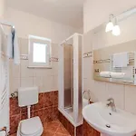 Ana With Private Pool And Large Garden- By Ta Leut Agency Vila *