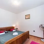 Vila Ana With Private Pool And Large Garden- By Ta Leut Agency *