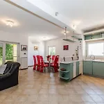 Ana With Private Pool And Large Garden- By Ta Leut Agency *