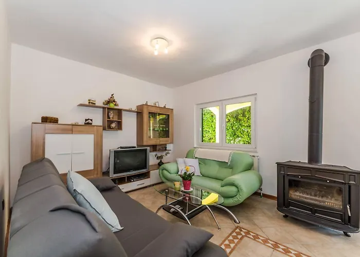 빌라 Ana With Private Pool And Large Garden- By Ta Leut Agency