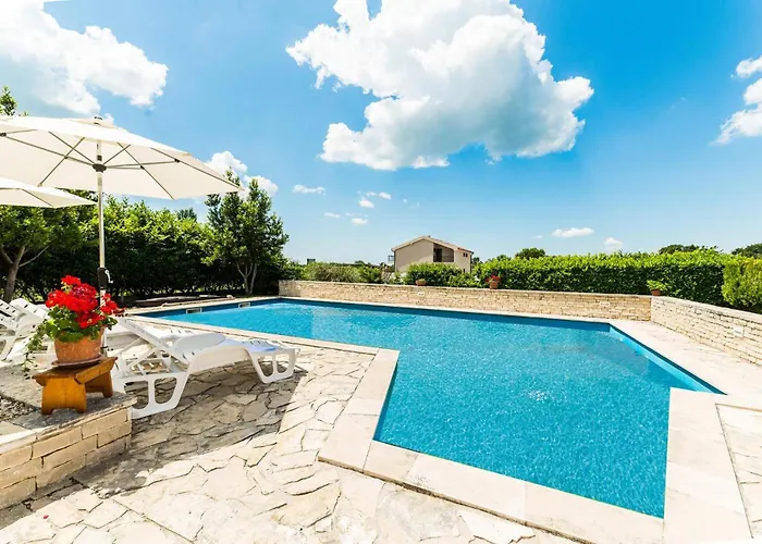 빌라 Ana With Private Pool And Large Garden- By Ta Leut Agency
