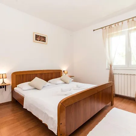 Ana With Private Pool And Large Garden- By Ta Leut Agency *